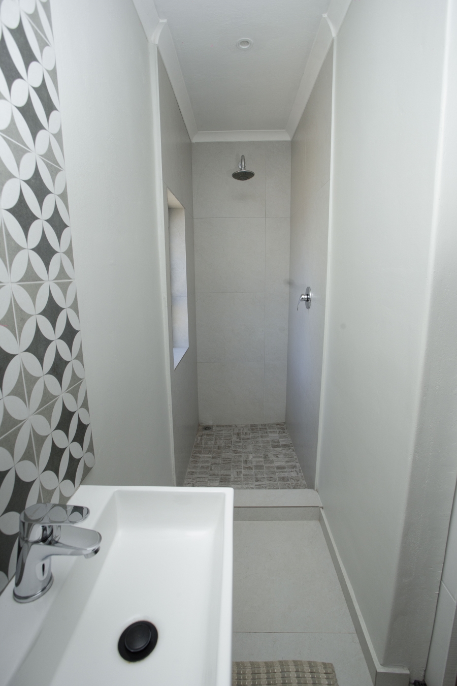 4 Bedroom Property for Sale in Loevenstein Western Cape